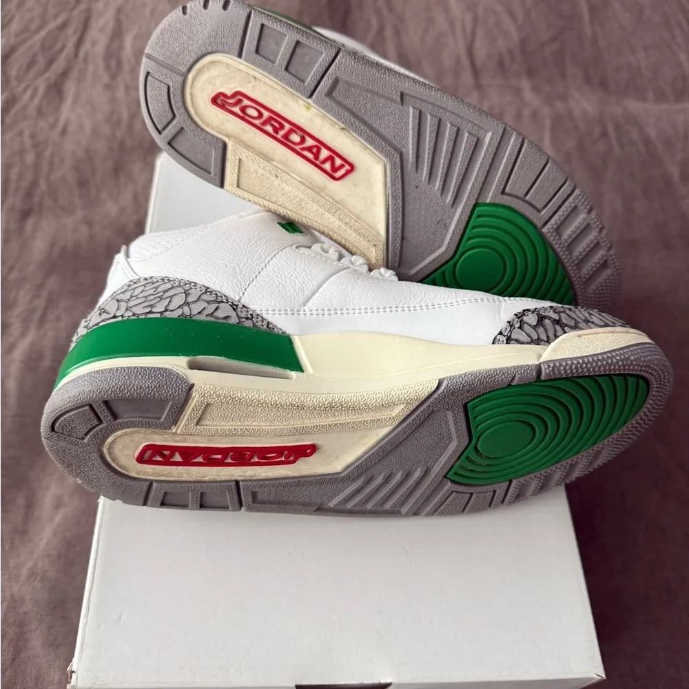 100% AUTHENTIC Wmns Air Jordan 3 Retro 'Lucky Green' - Picture 14 of 15